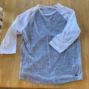 Men’s 3/4 sleeve gray shirt